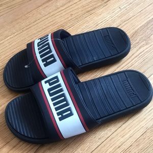 Puma men Slip on slippers.